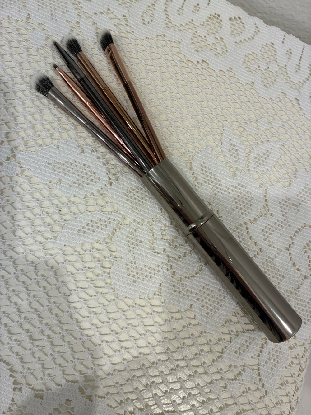 Metallic Travel Eyeshadow Brush Set - Rose Gold & Silver